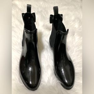 Catherine Malandrino Black Patent Rain  Bootie Size 7